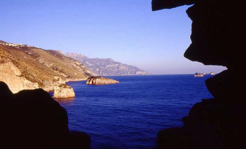249-Marina del Cantone,dalla torre corsara,8 dicembre 1989.jpg